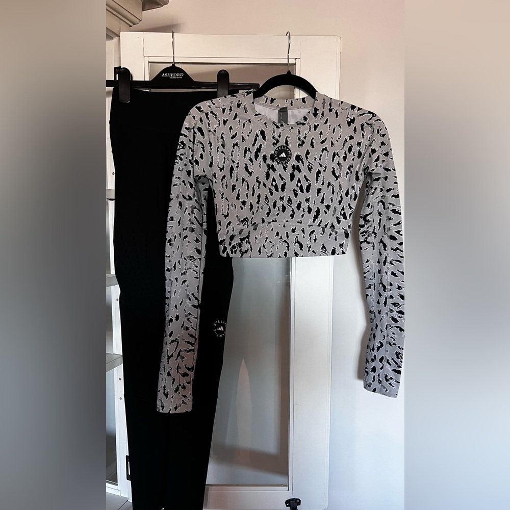Adidas by Stella McCartney Black/Gray Long Sleeve Crop workout or yoga outfit